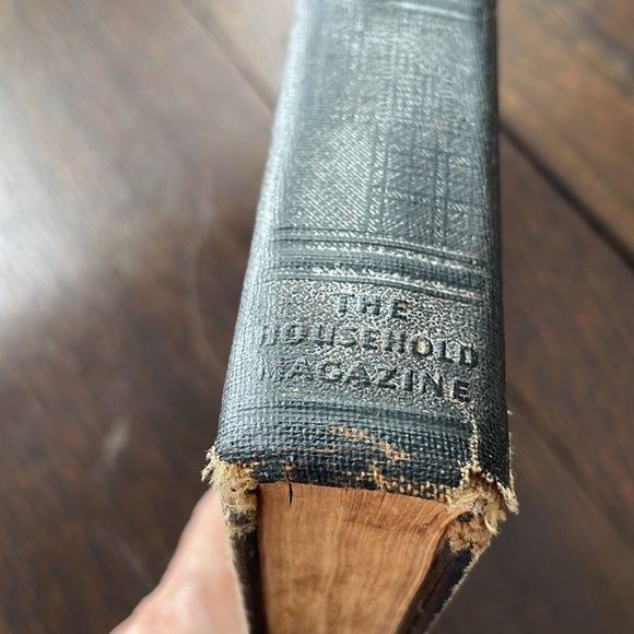 The Household Searchlight Recipe Book, by The Household Magazine 1940 - Picture 3 of 16